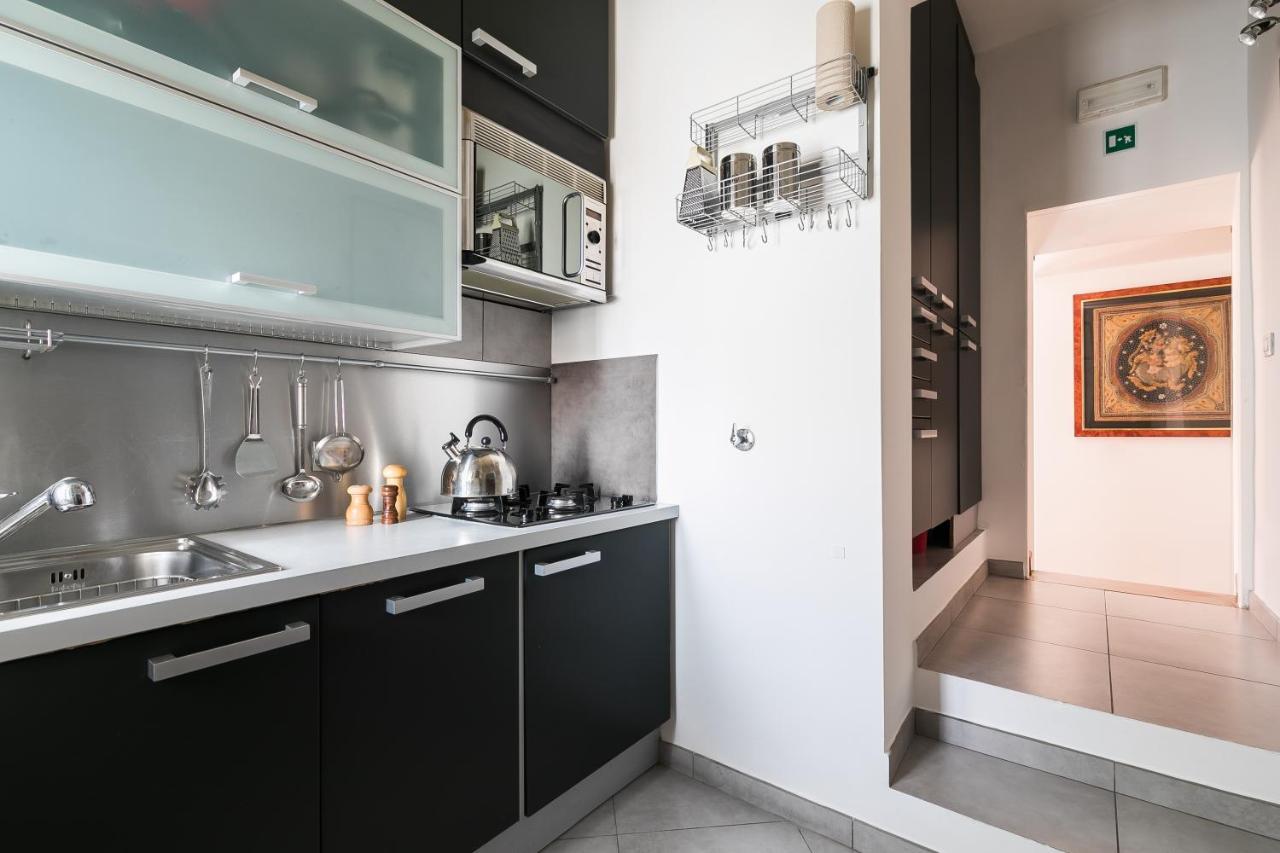 Apartamento R.C. Cappellari Charming Campo De Fiori Roma Exterior foto