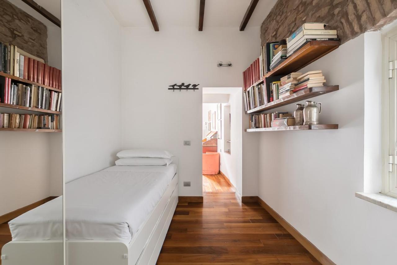 Apartamento R.C. Cappellari Charming Campo De Fiori Roma Exterior foto